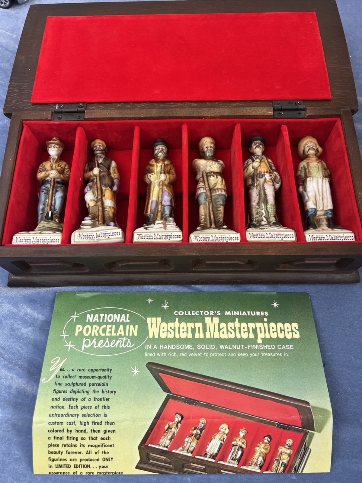 VINTAGE WESTERN MASTERPIECES NATIONAL PORCELAIN CO. 6 FIGURES WOODEN BOX