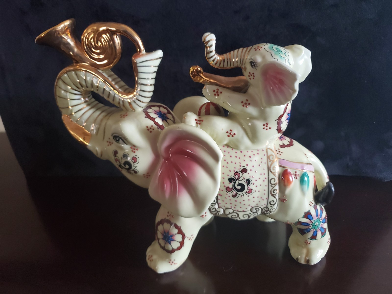 ORIENTAL PORCELAIN ELEPHANTS PLAYING INSTRUMENTS