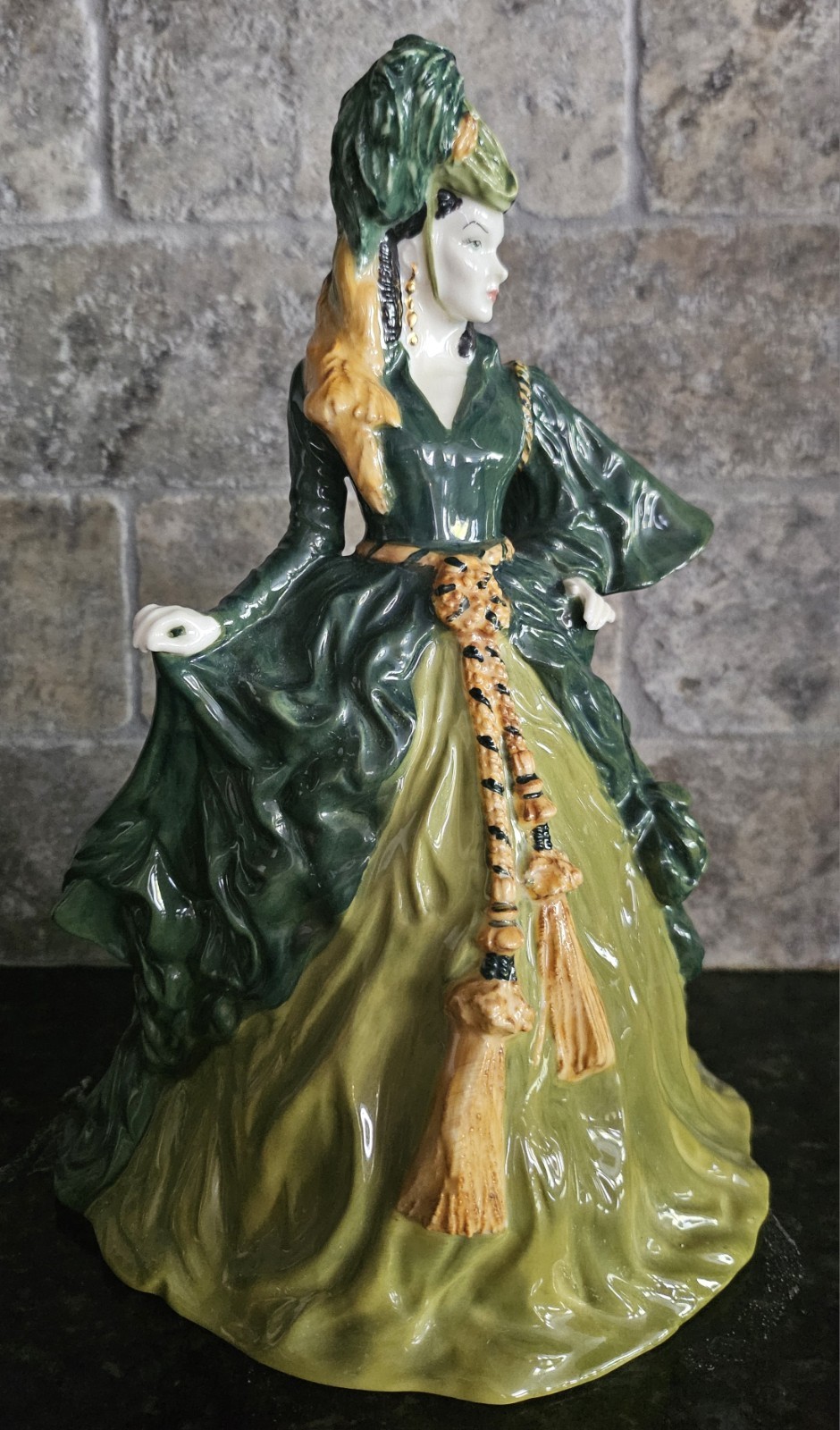 ROYAL DOULTON FIGURINE HN4200 SCARLETT O’HARA Gone with the Wind