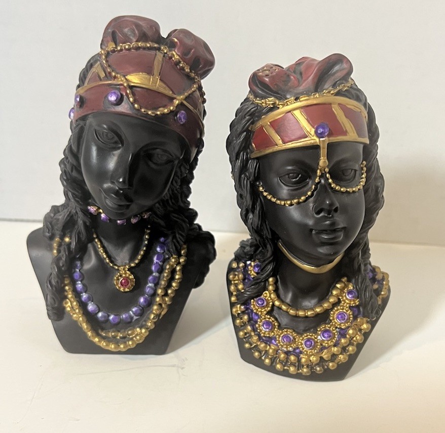 2 african american Women figurines