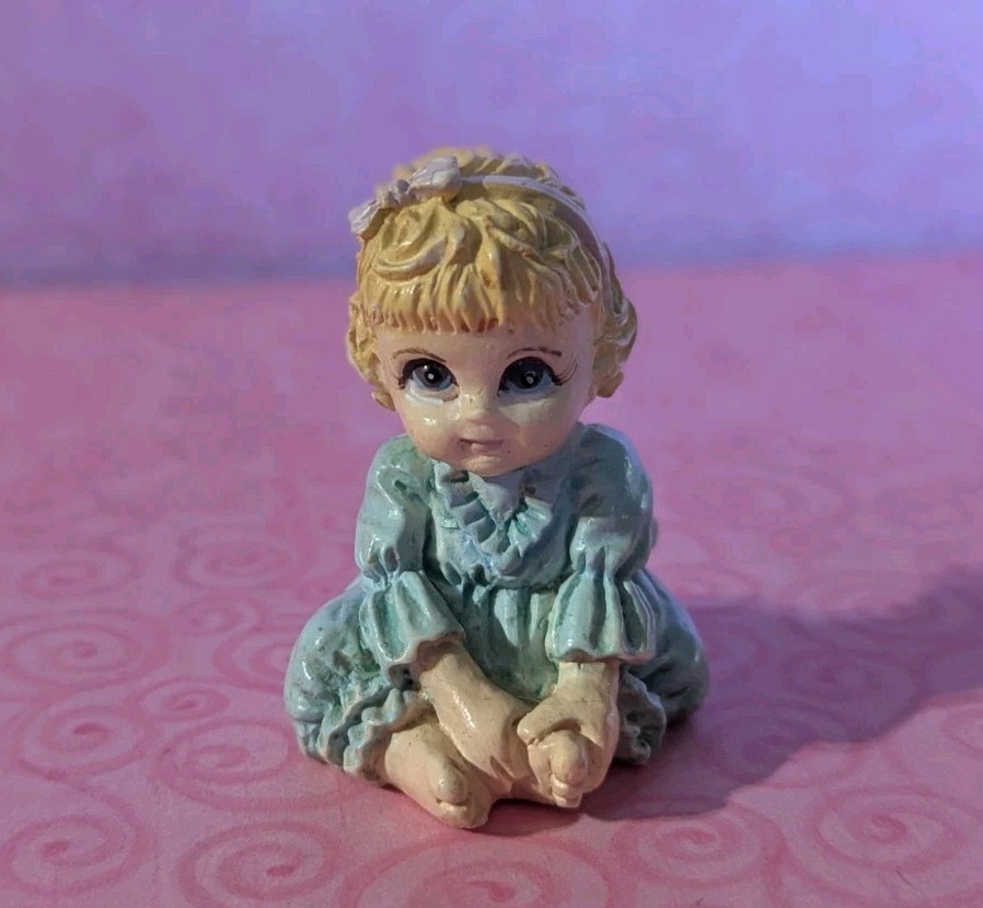 House Of Lloyd 1991 Blonde Baby Girl In Blue Dress Resin Figurine 2″