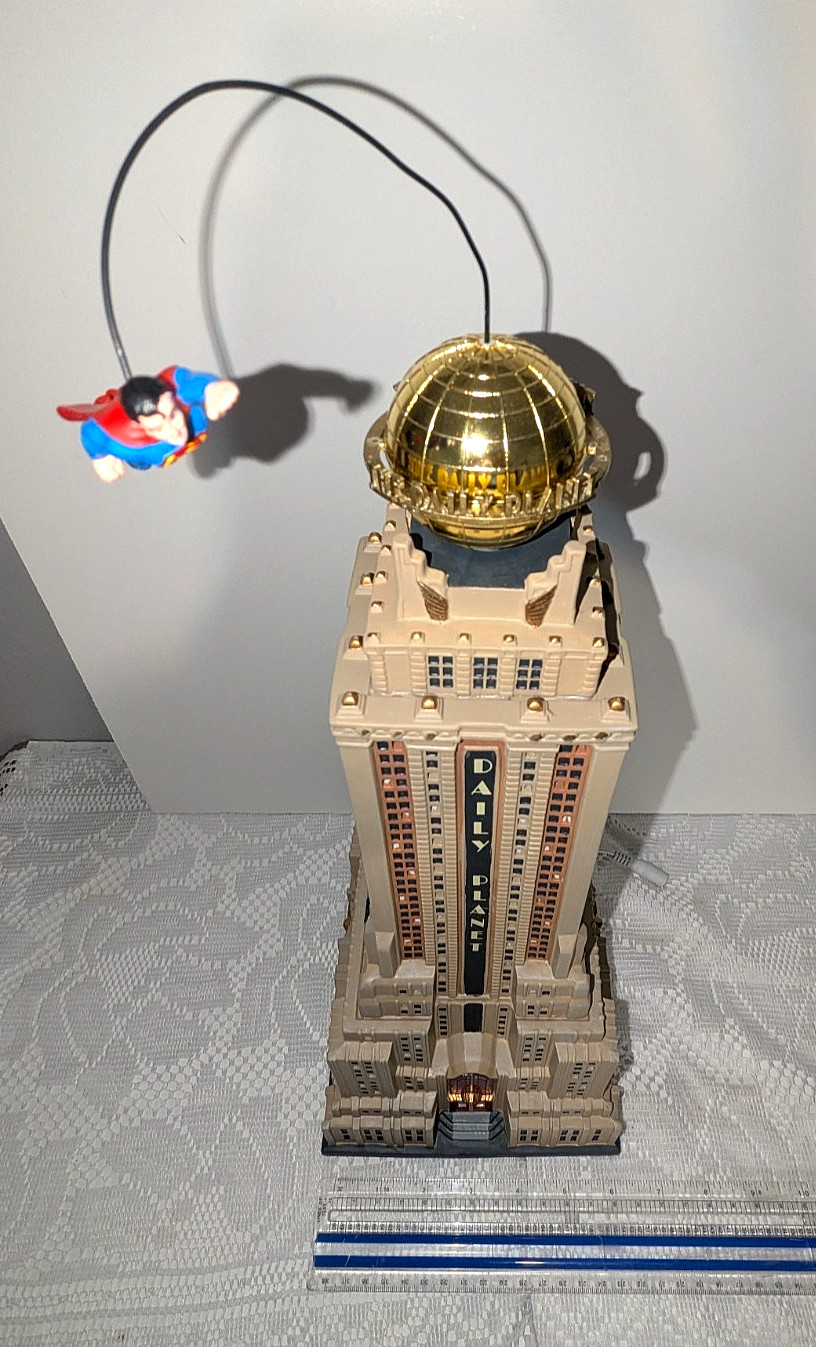 Department 56 DC Comics The Daily Planet Superman Superhero Retired #6002319 NEW