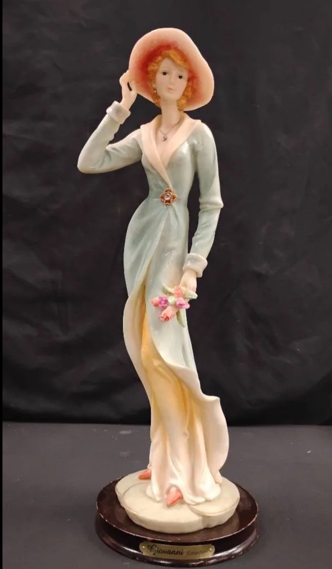 Vintage Giovanni Collection Anna w/ Sun Hat & Bouquet 16″ Resin Figure Statue