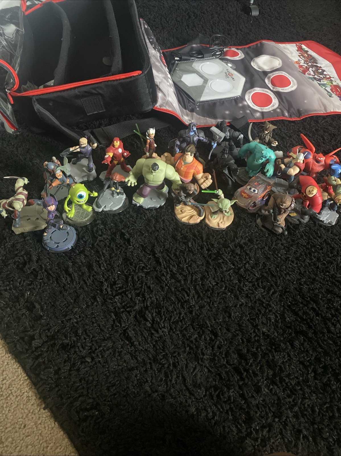 Bunch Of Disney Infinity 1.0 and 2.0 Figures Collection (bag Included)