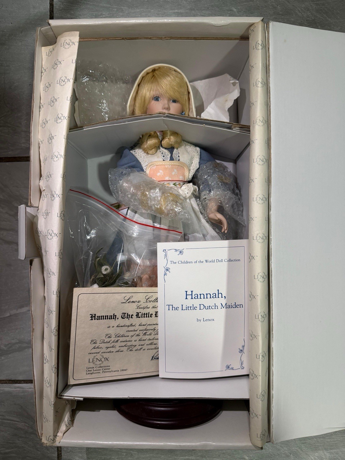 Lenox Hannah Little Dutch Maiden Porcelain Figurine Signed, Boxed 1997 12″