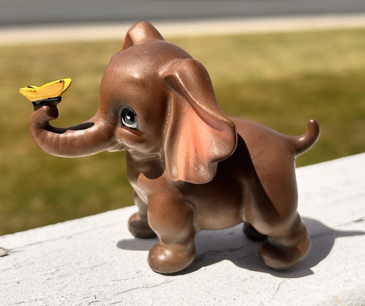 Josef Originals Elephant Figurine Holding Butterfly Approx 2.5”H