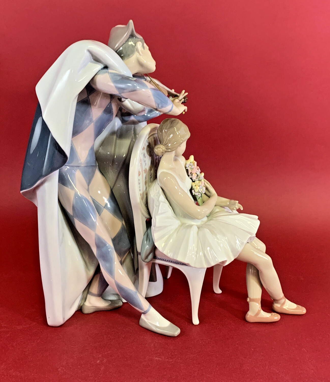 LLADRO #5932 “JESTER’S SERENADE”, SOLD OUT IN 1994, 15″ HIGH, IN ORIGINAL BOX