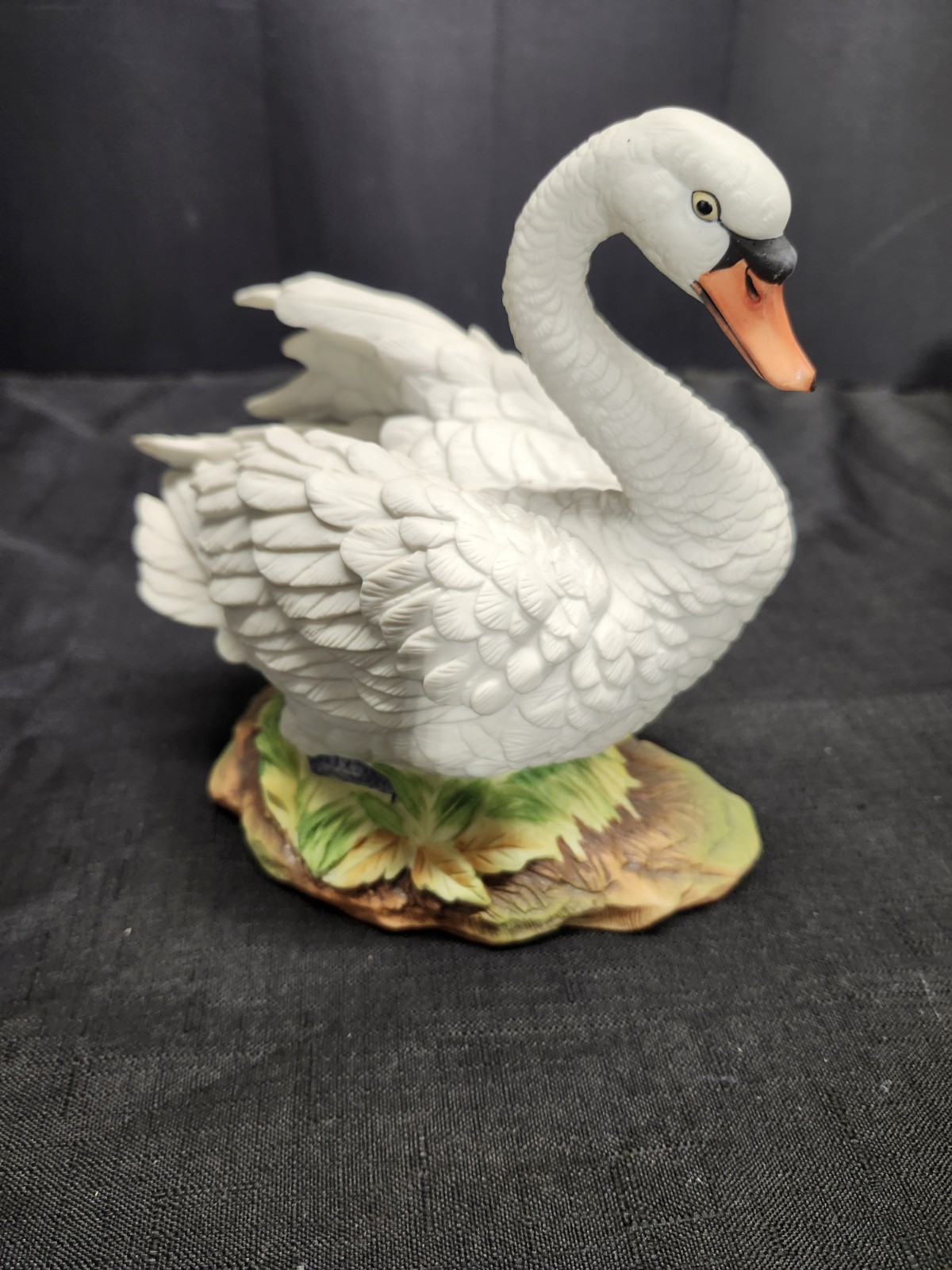 MUTE SWAN Figurine Andrea by Sadek 6 3/4″ Tall #9617- Read!