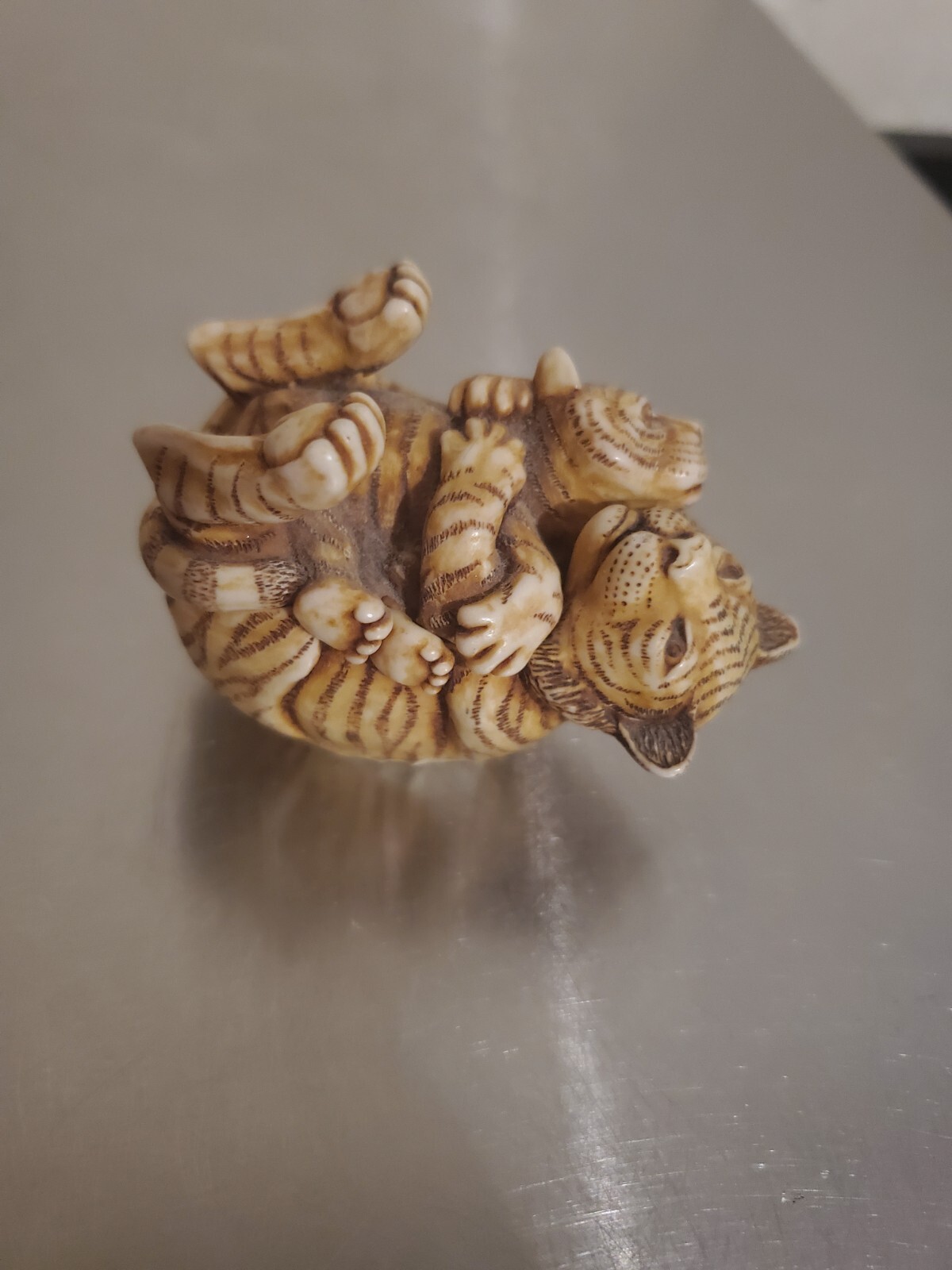 Vintage 1993 Harmony Kingdom “OF THE SAME STRIPE” Tigers Trinket Box Figurine