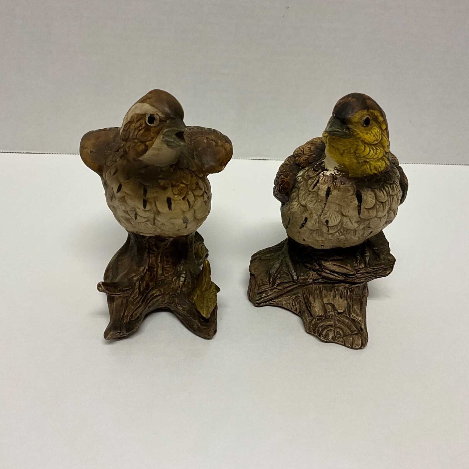 VINTAGE PAIR OF NORLEANS HAND PAINTED CERAMIC BROWN BIRD ON BRANCH FIGURINES 7”