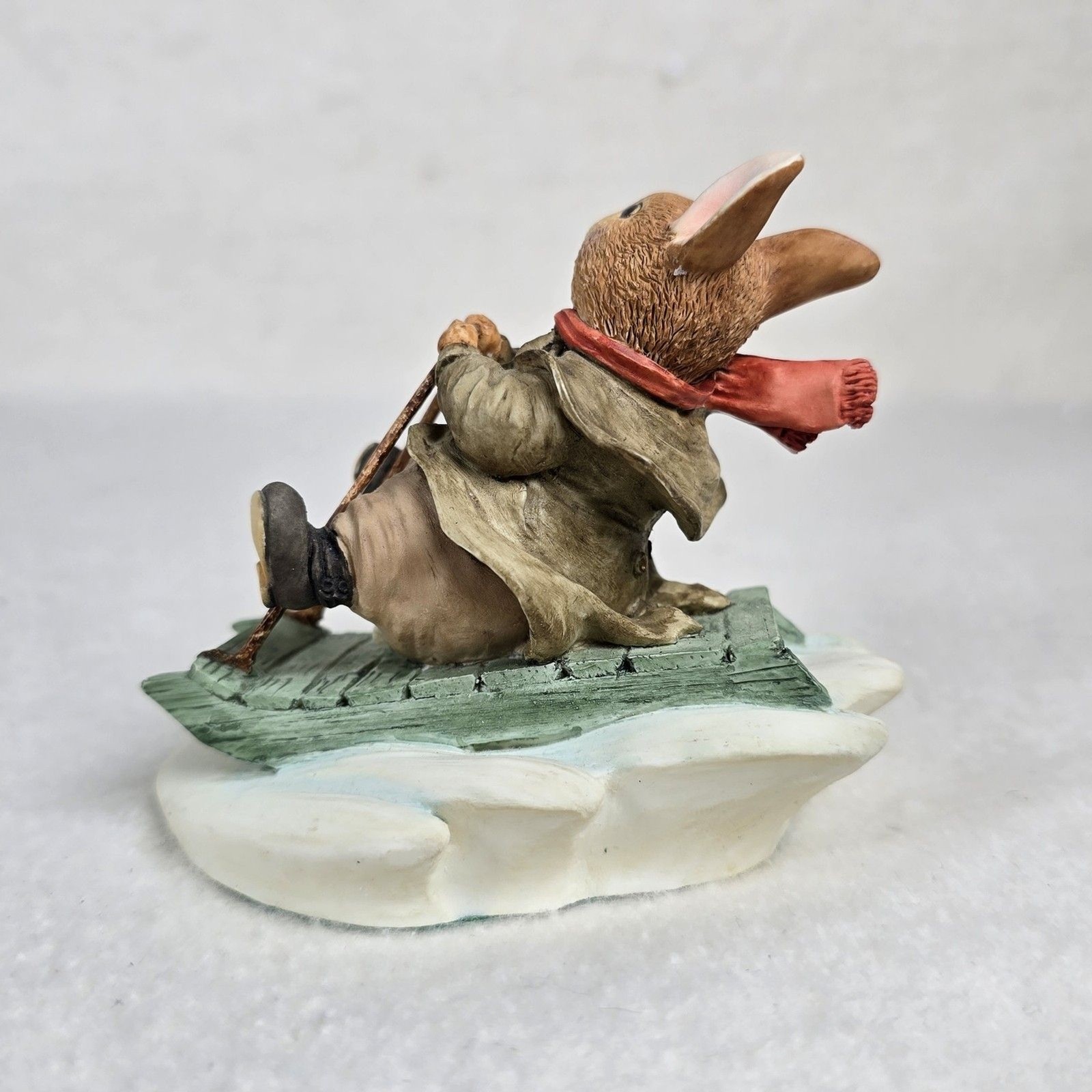 Foxwood Tales Villeroy & Boch Rue Rabbit Fun In The Snow FT16 1996 W Tin