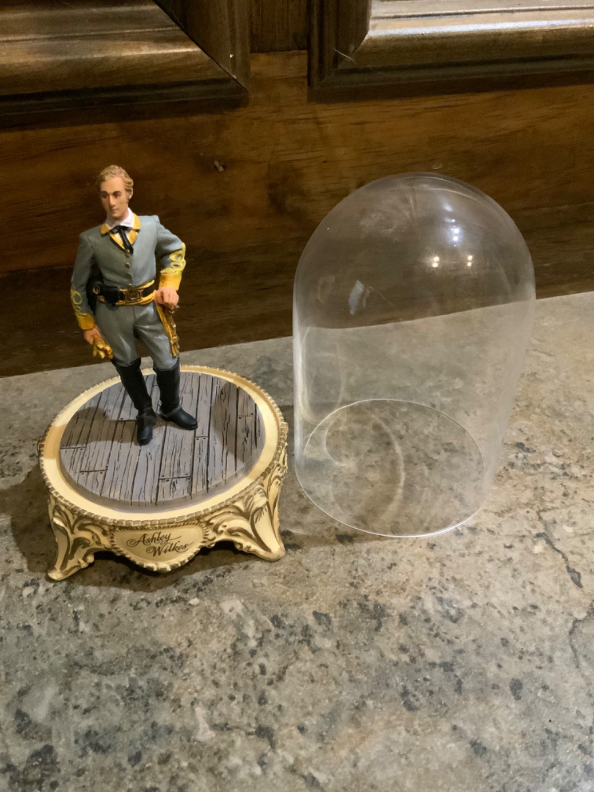GONE WITH THE WIND Ashley Wilkes 1993 Franklin Mint Domed Figure