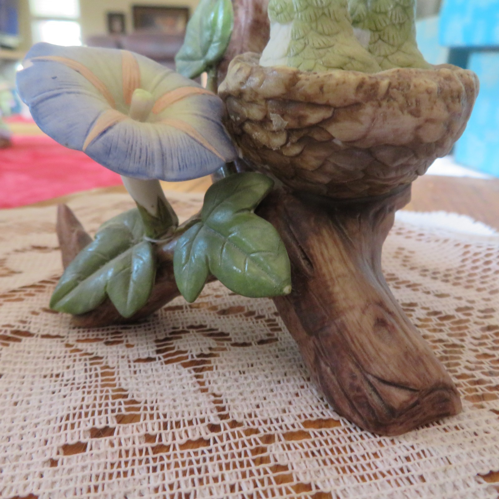 ANDREA BY SADEK VIOLET-CROWNED HUMMINGBIRD w BABIES #9030 WITH BOX (repaired)