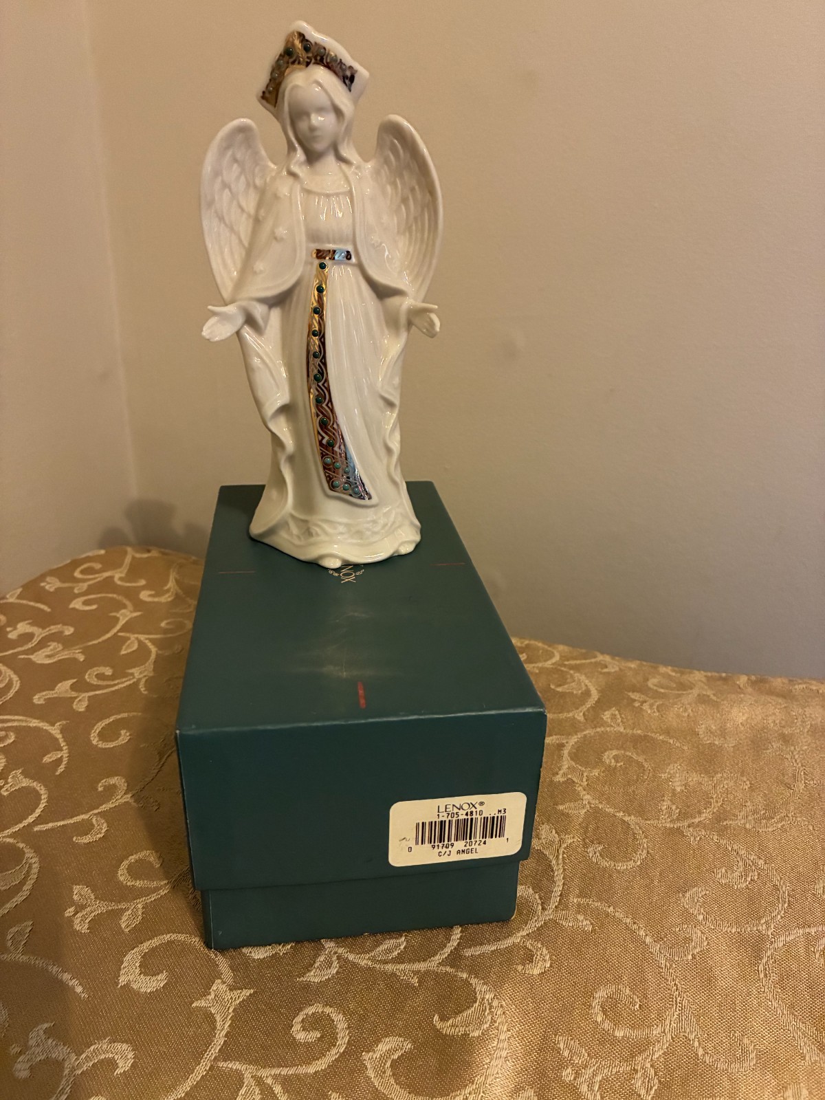 Lenox China Jewels Nativity Angel Open Arms Hands Open USA Teal Box