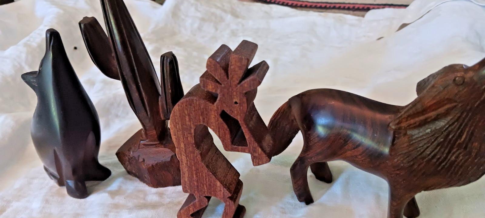 Hand Carved 4PC ,IRONWOOD NATIVE AMERCIAN,2 Coyotes,Cactus,KOKOPELLI,FOLK ART