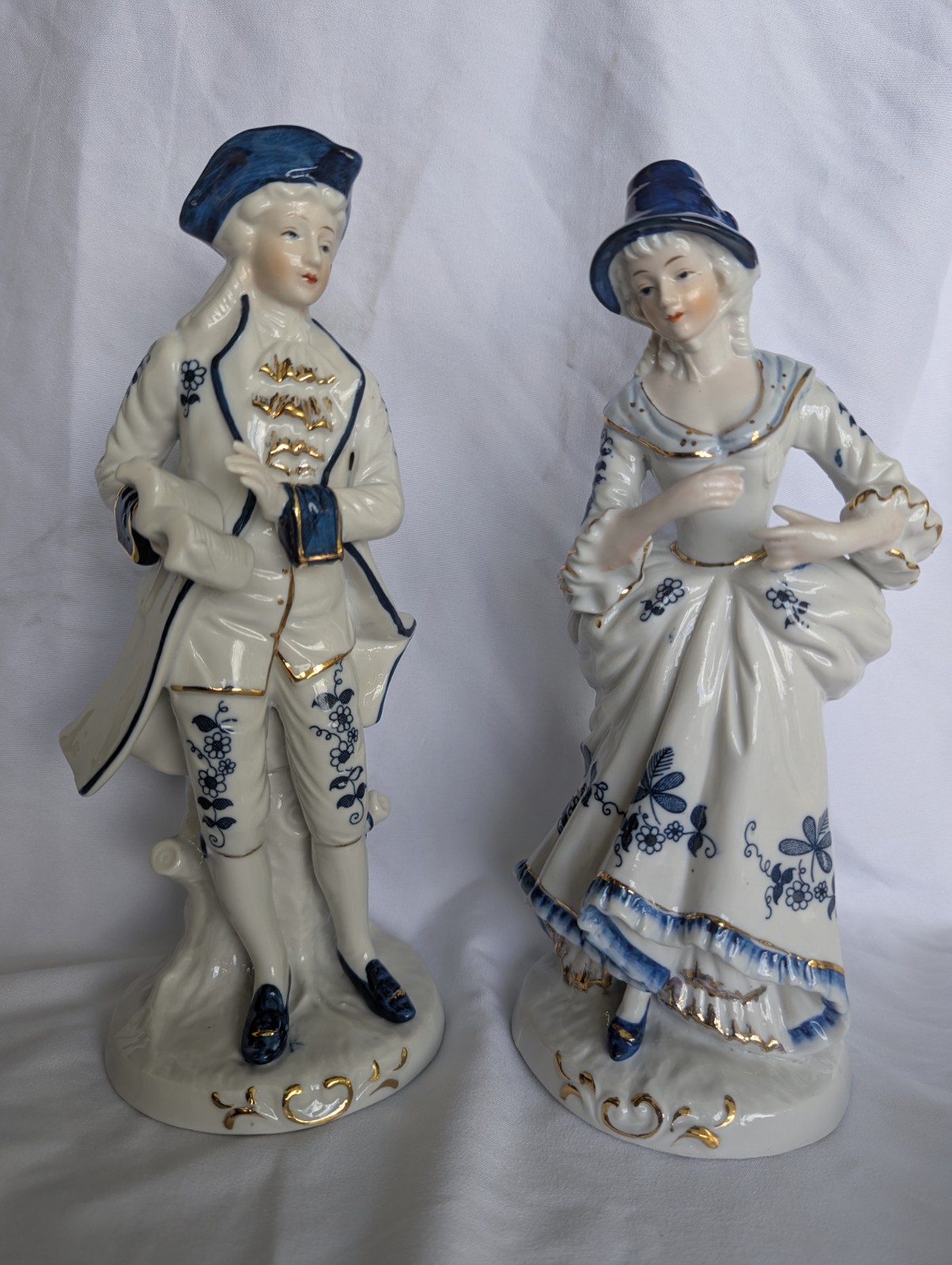 VTG Victorian Colonial Couple Fancy Man, Lady Blue, White, Gold 10″,2 Figurines