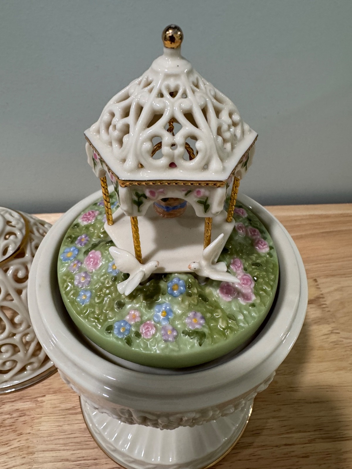 Lenox Summer Porcelain Musical Egg Figurine