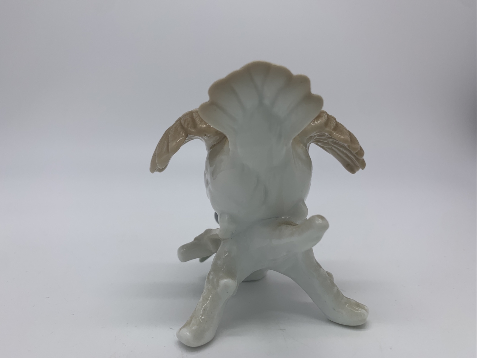 Cosmos Gifts Fine Porcelain Sparrow Bird w/ Berry Figure