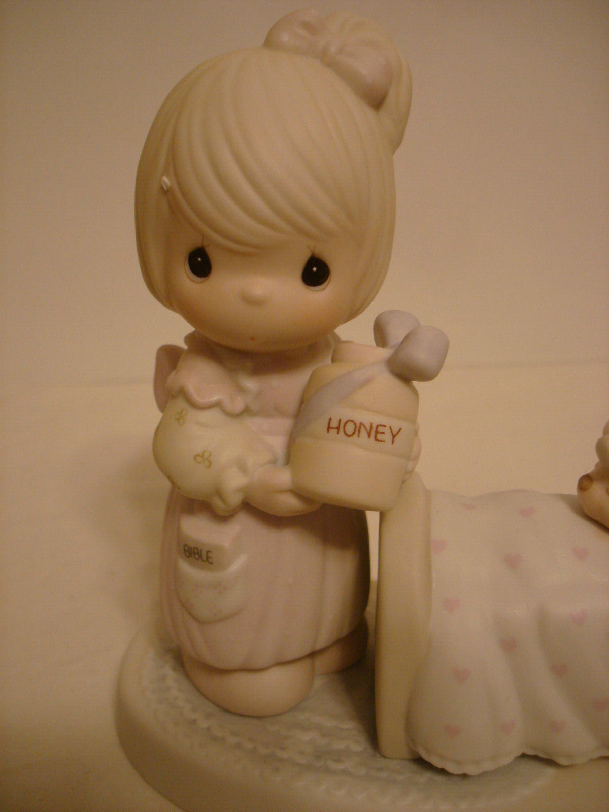 1986 Precious Moments Porcelain Figurine MAKE ME A BLESSING w/BOX Enesco
