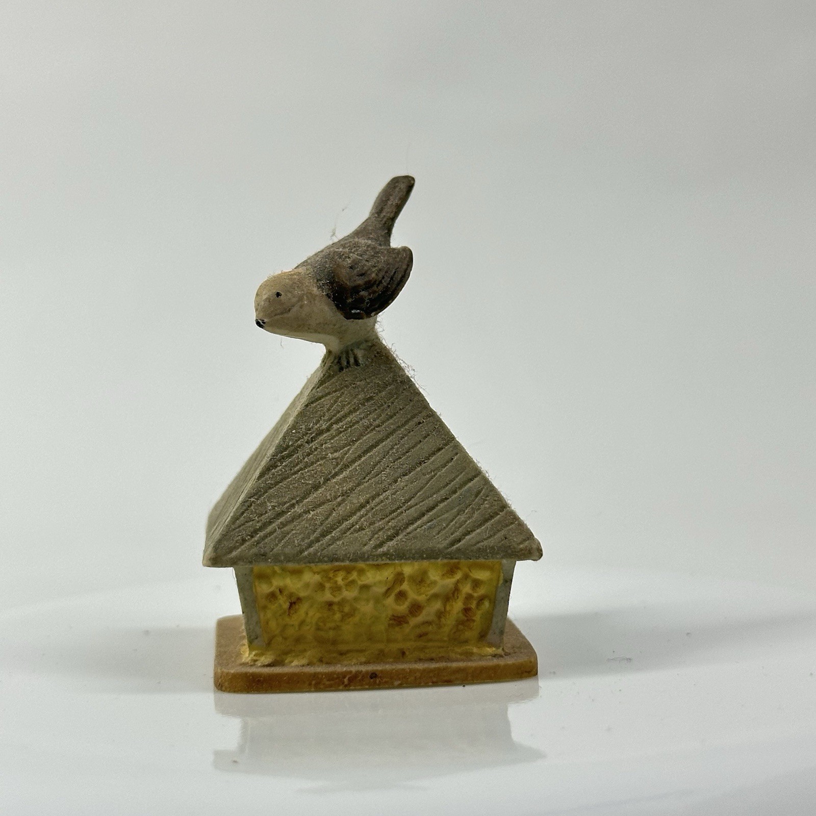 Vintage Lenox Garden Thimble Birdhouses Mini Bird on house miniature