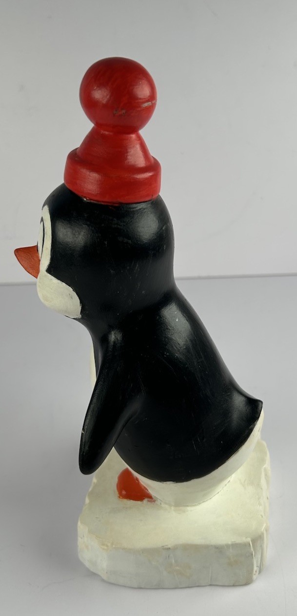 Vintage Chilly Willy Penguin Ceramic 9.5” H Statue Hand Painted 1975