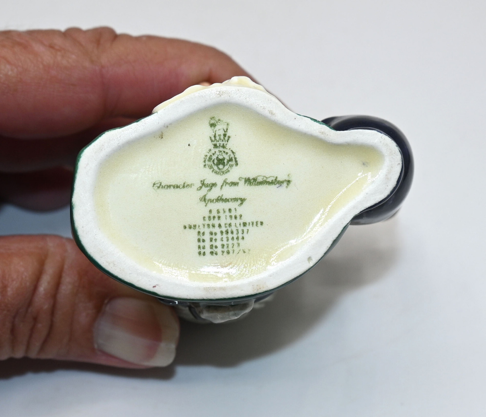 1962 Mini Royal Doulton Apothecary Pharmacist 2 1/2″ Toby Mug