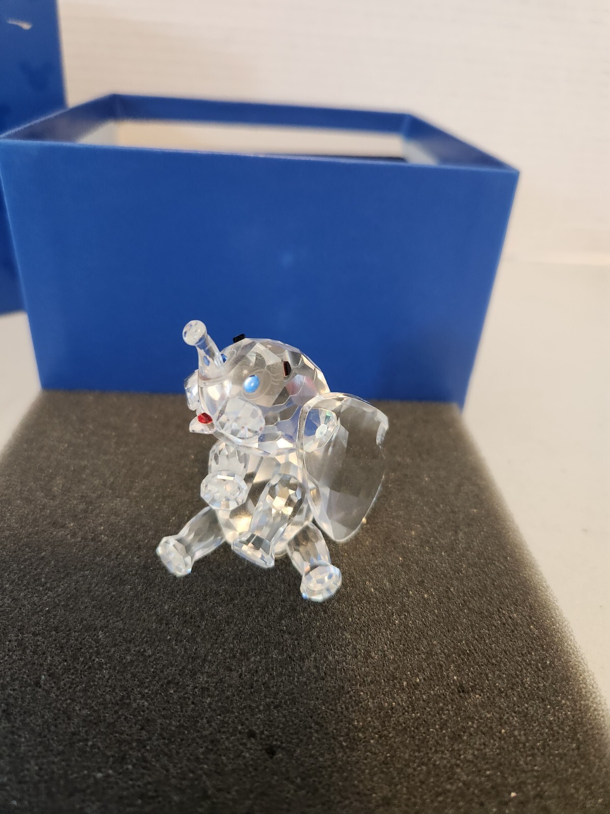 Crystal World Disney -baby DUMBO Lmtd Ed. 675 of 2750 New