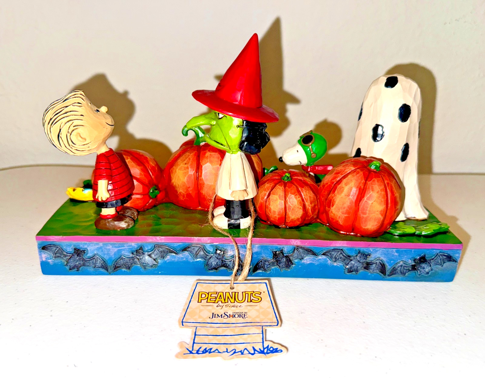 Jim Shore – Peanuts “Each Year The Great Pumpkin Rises” Halloween Snoopy 4057674