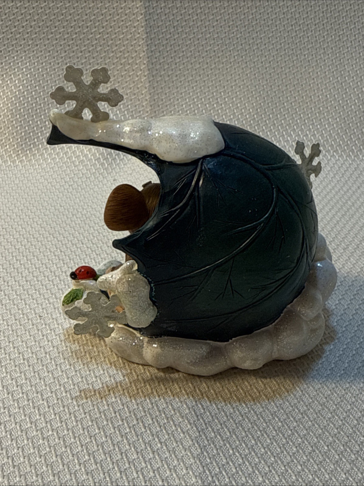 Charming Tails Weather The Storm Together Mouse Christmas Figurine 4027656