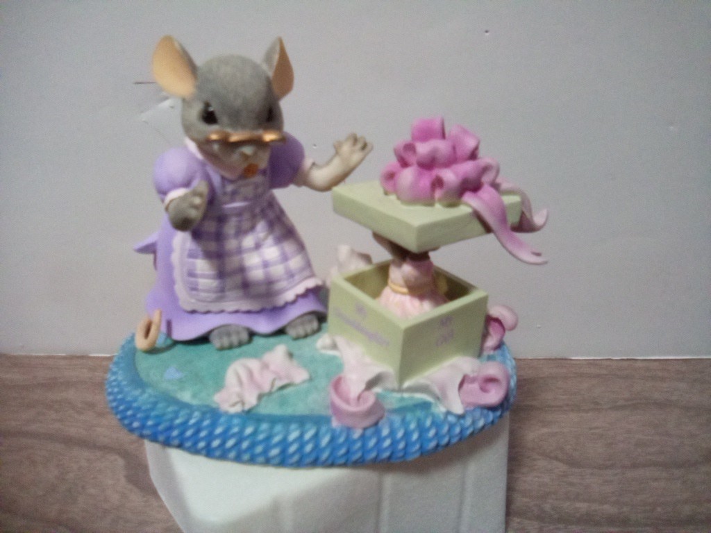 Charming Tails My Granddaughter My Gift Mice Figurine 2008 Precious Collection