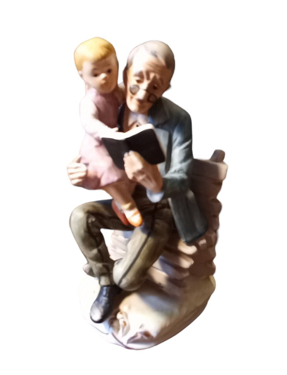 Ardco Fine Quality Ceramic Grandpa Reading to Girl Figurine 7.75”t Made in Japan