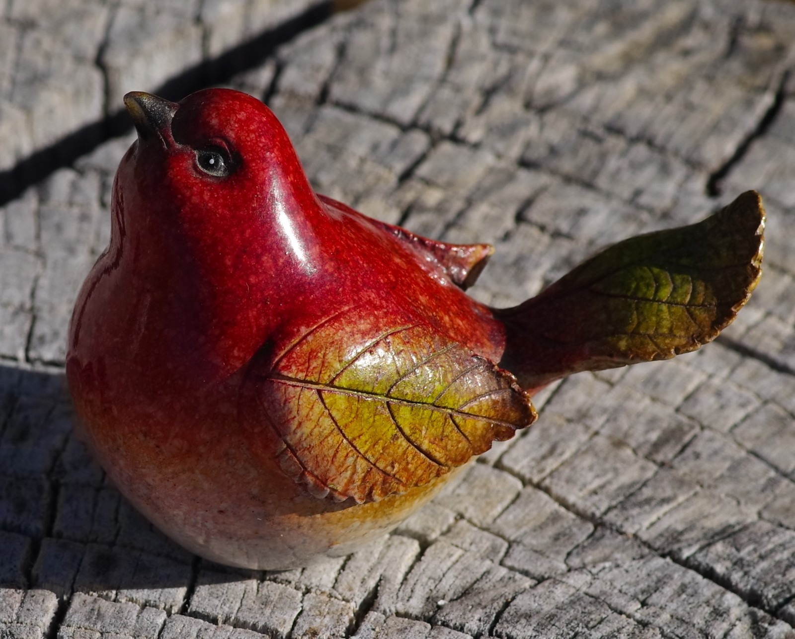 VINTAGE Ceramic Polystone BIRD Figurine Red Leaf Beautiful Figurine!