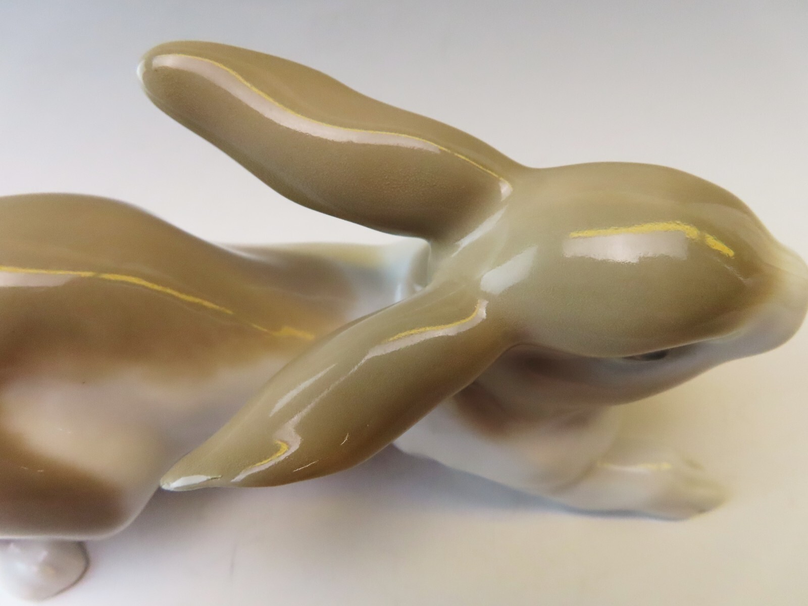 Lladro Long Rabbit by Fulgencio Garcia 1958-1960 5 3/4″ long impressed mark