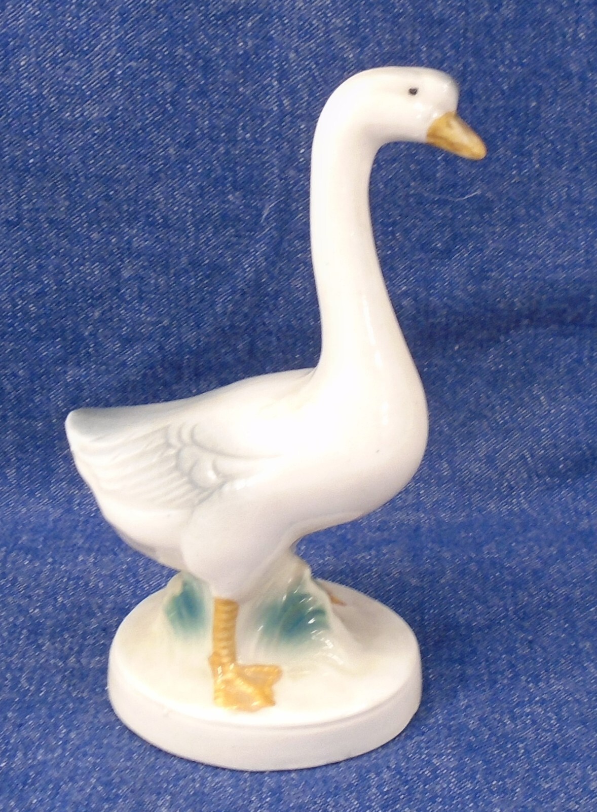 Vintage Ceramic White Gray Goose Figurine Marked Foreign 7879 4.25″ Tall