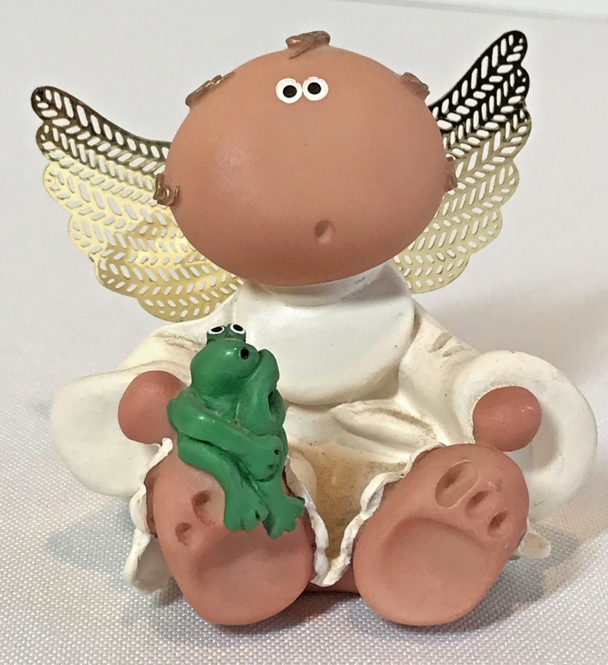 Angel Cheeks Figurine – Kirk’s Kritters 2001 – “Angel W/Frog” – Item# 21805