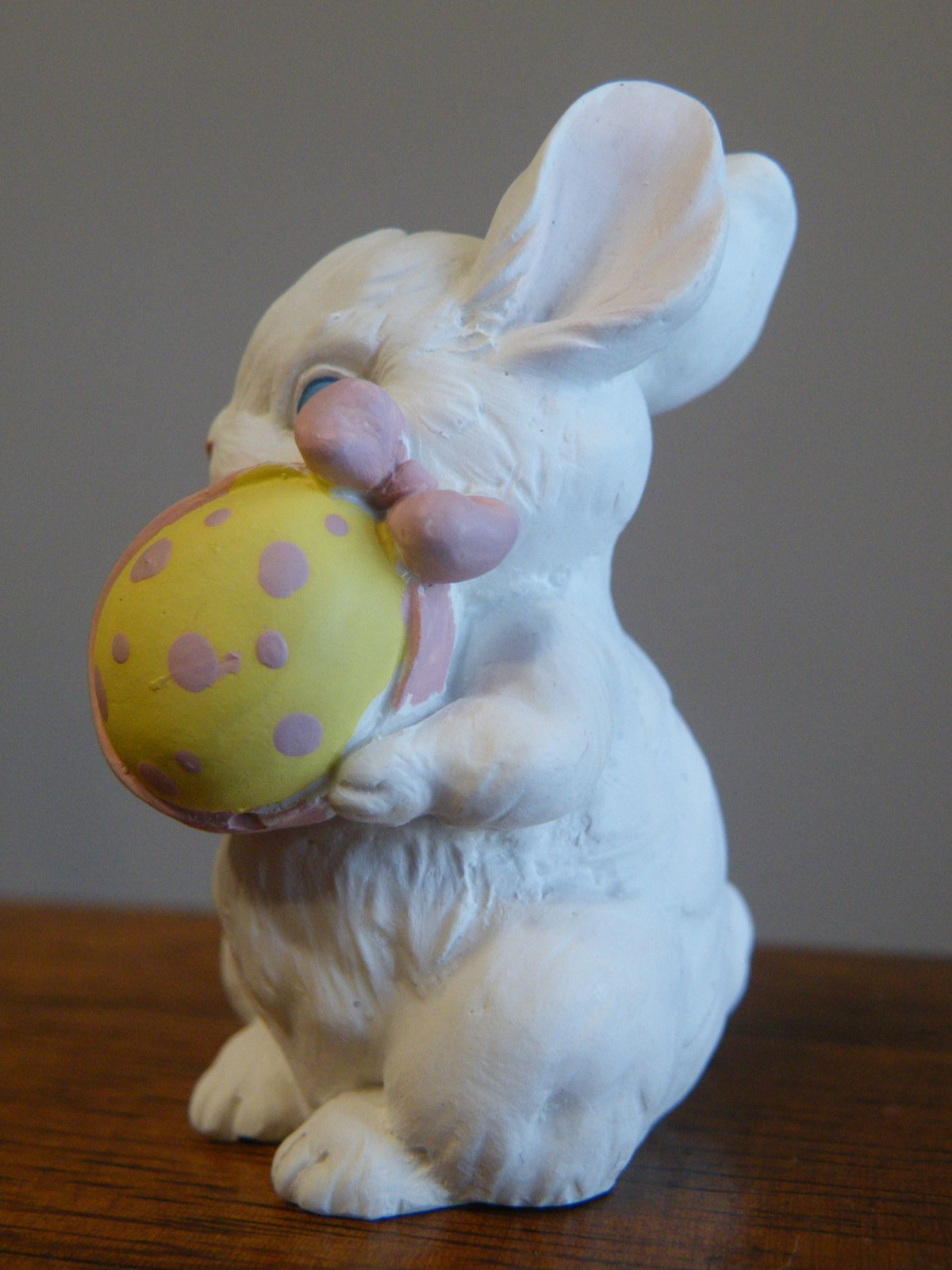 VINTAGE mini 2” EASTER Bunny Rabbit w Egg FIGURINE Honey Bunnies RUSS in BOX