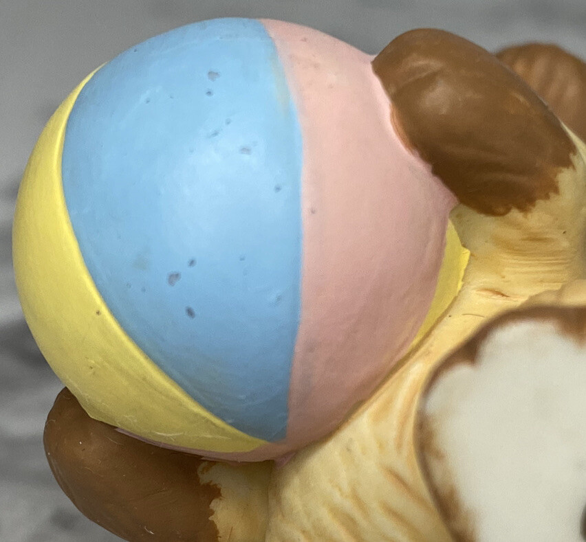 Vintage 1992 Avon Beige & Brown Puppy with Beach Ball Figurine Collectibles