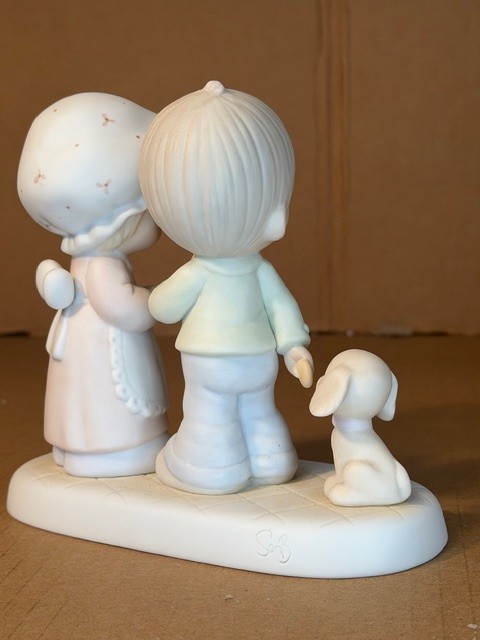 Precious Moment 102490 “Sharing Our Christmas Together” Figurine