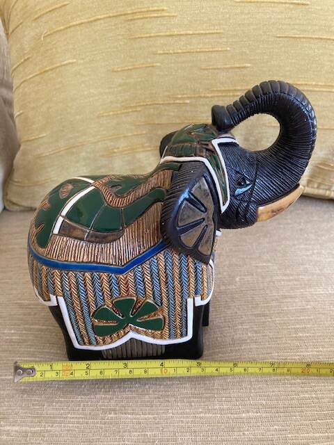 Artesania Rinconada, “Elephant”, #403, Black, Beige, Green