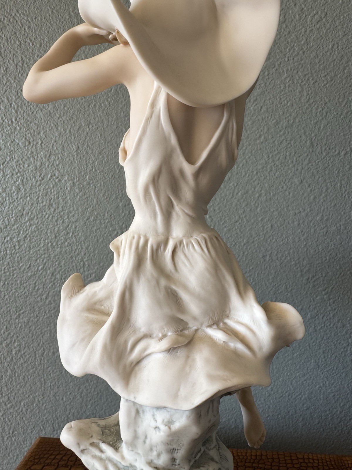 Florence Giuseppe Armani Summer Sunshine 0233F Figurine 1997 w/ Original Box