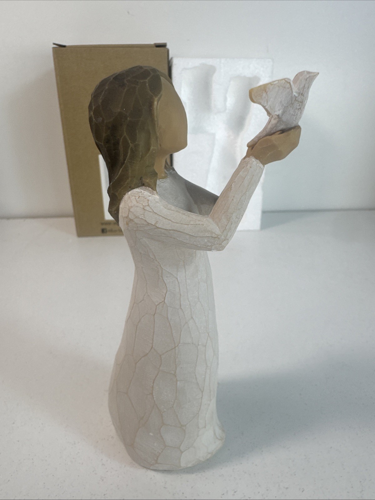 Willow Tree Soar, Sculpted Hand-Painted Figure Open Box Excellent Susan Lordi
