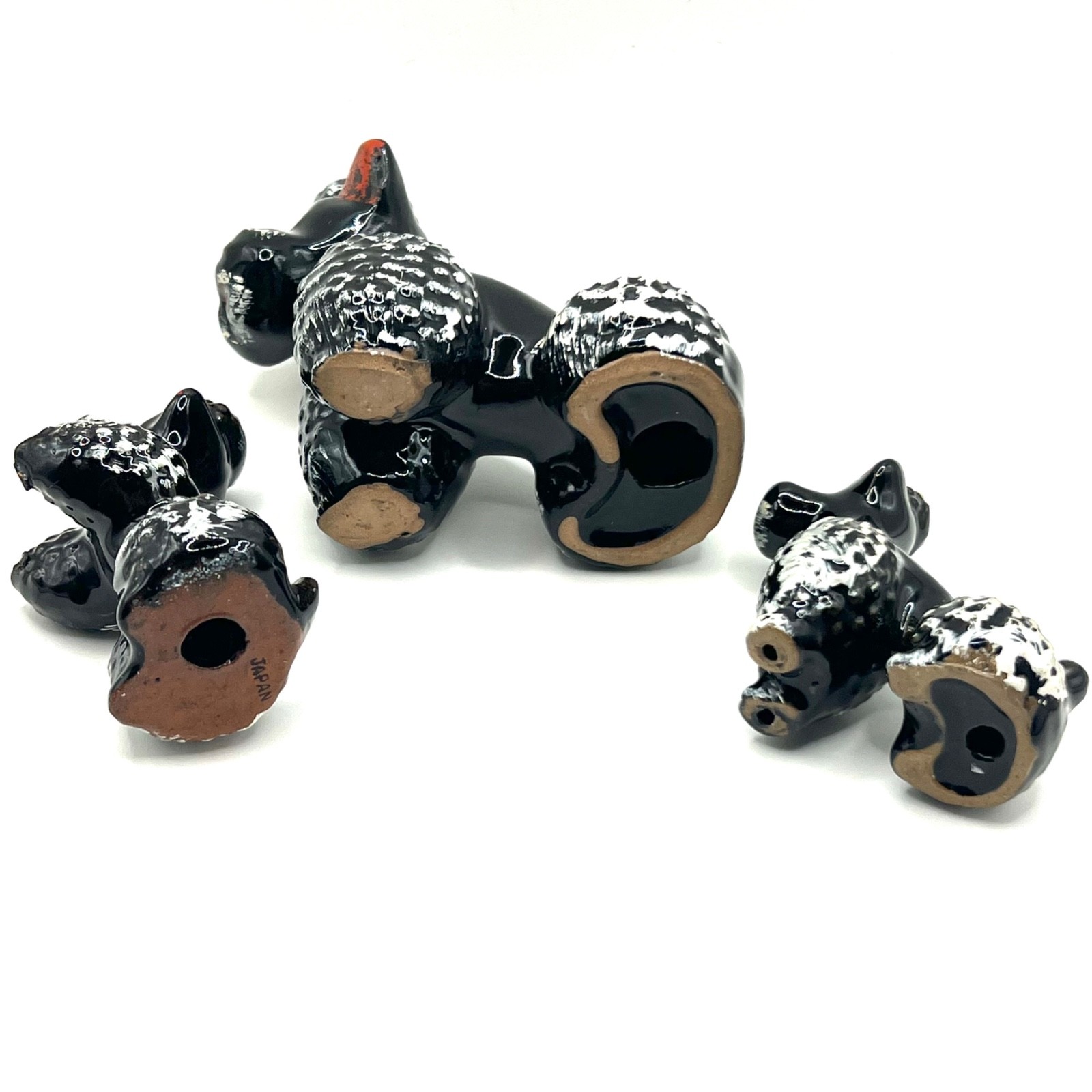 1950s Ceramic Black Spaghetti Poodle Family Set 3 Mom Puppies Leash Chain Japan