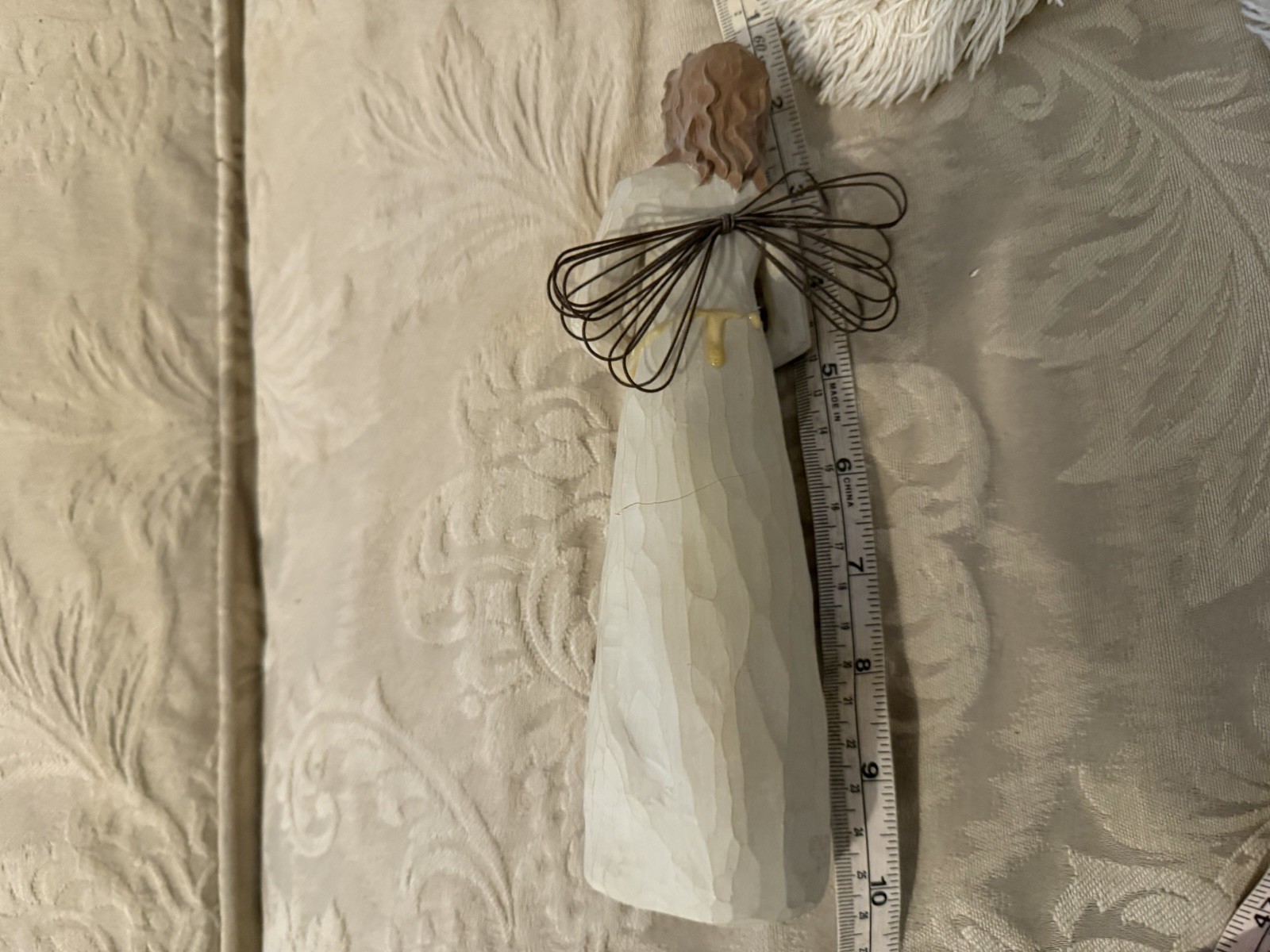 Willow Tree “Welcoming Angel” figurine designed by artist Susan Lordi 2002