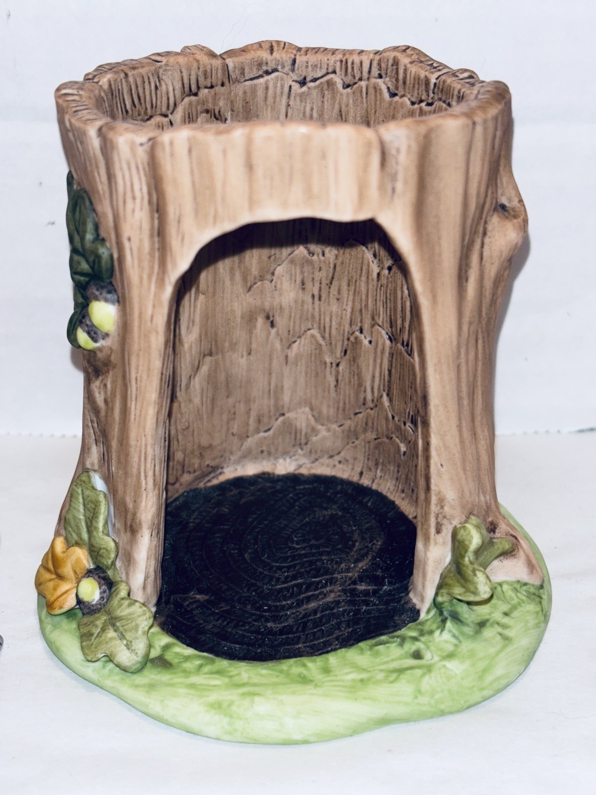 “Squirrel” Woodland Surprises Figurine Franklin Mint Hand-Painted Porcelain 1984