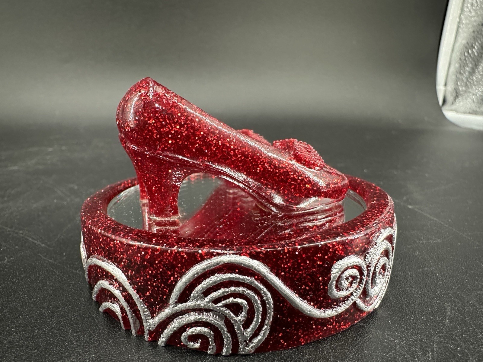 Wizard Of Oz Dorothy Ruby Red Slipper Figurine Collectible Movie Memrobillia