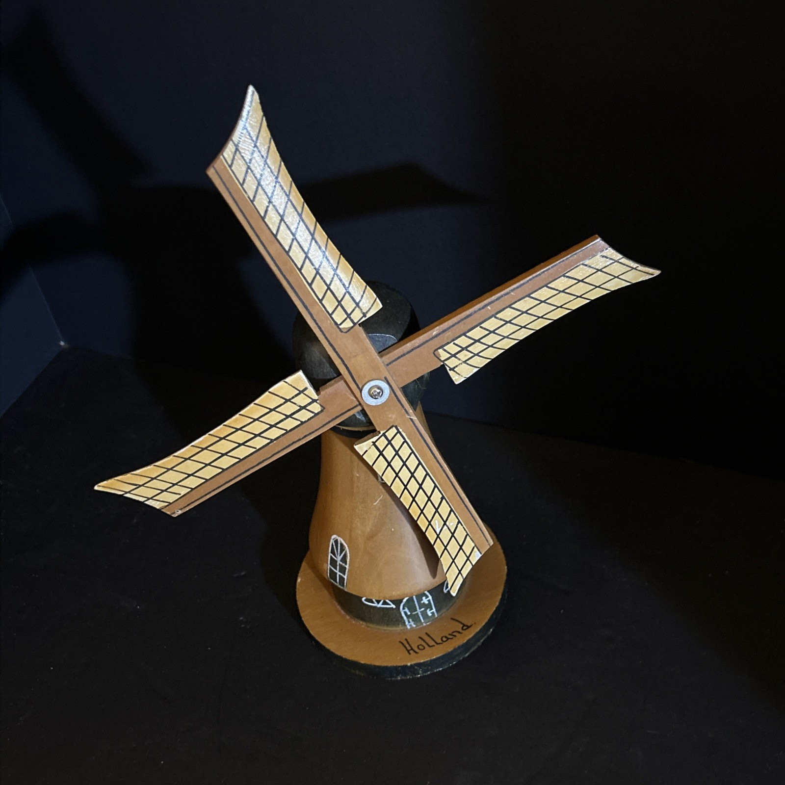 Holland Souvenir Hand Painted Wood Windmill With Movable Blades
