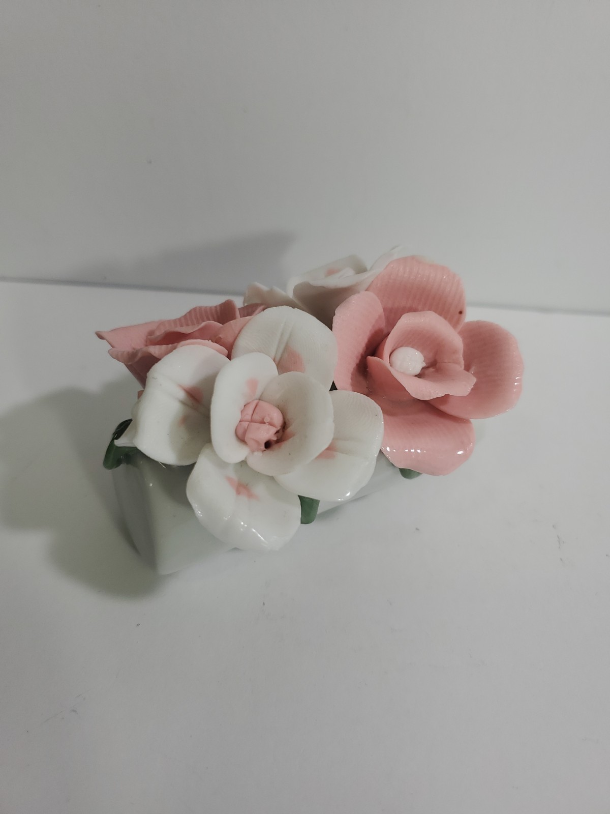Vintage Capodimonte Style Pink Porcelain Rose Figure 3D Roses Romantic Decor 3.5