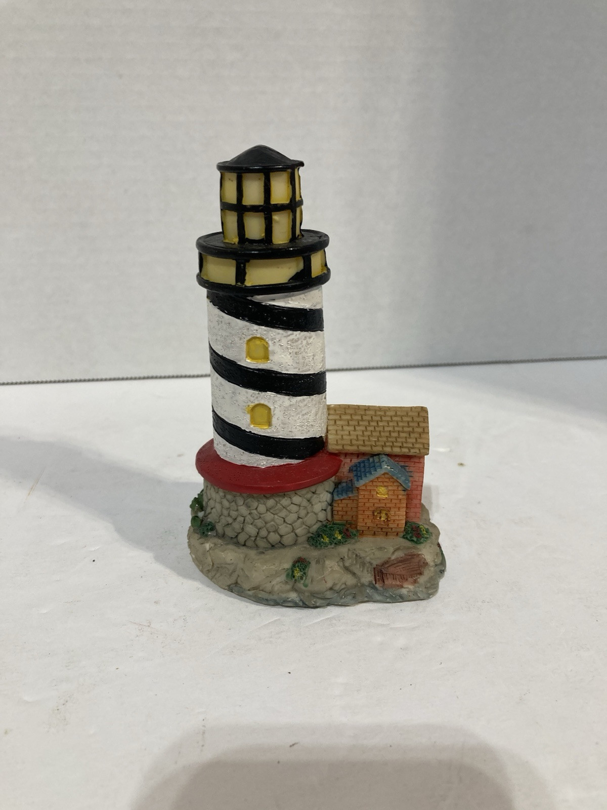 K’s Collection Black & White Stripped Lighthouse Figurine N Scale Train