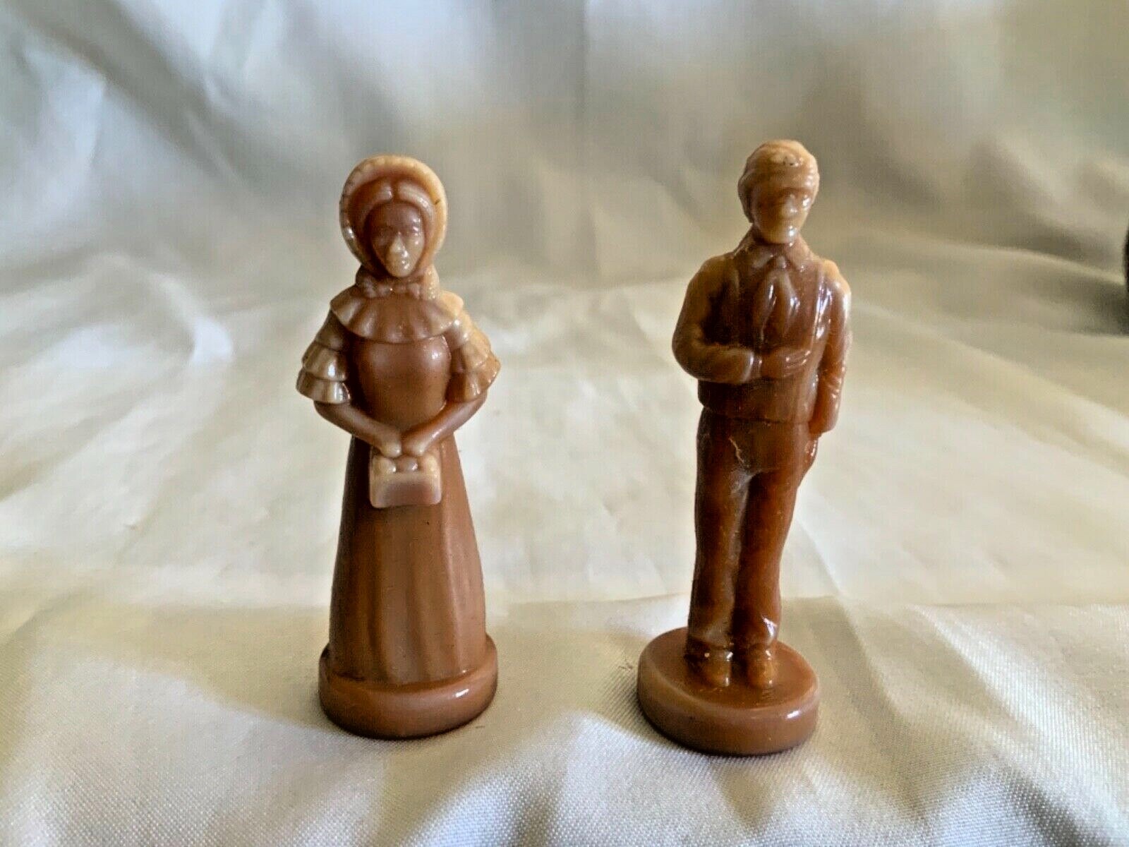 VINTAGE 1970’s Degenhart Glass Chocolate Colonial Man Women Girl Boy Figurines