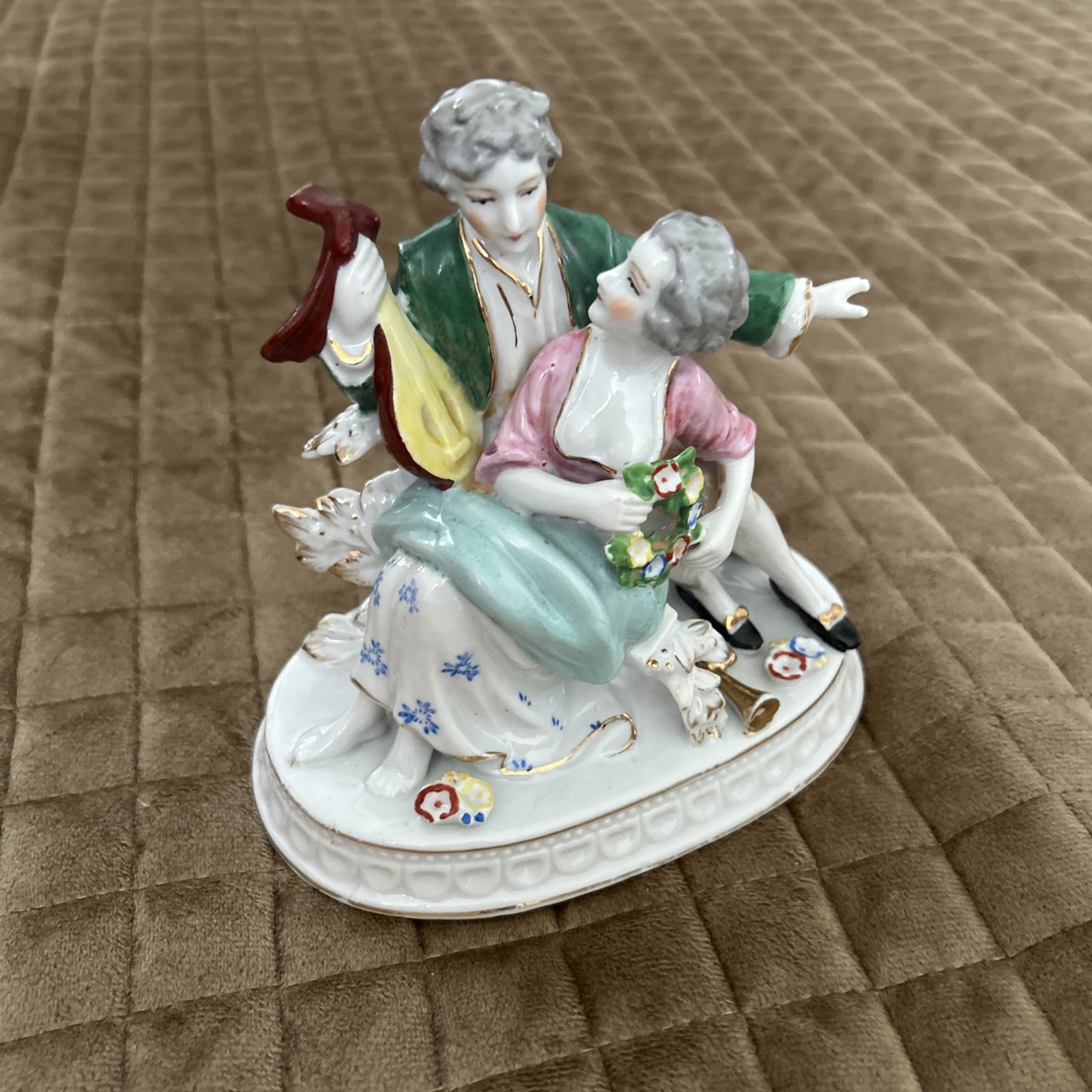 Vintage Baroque Porcelain Figurine Victorian Couple Made Japan *DEFECT*